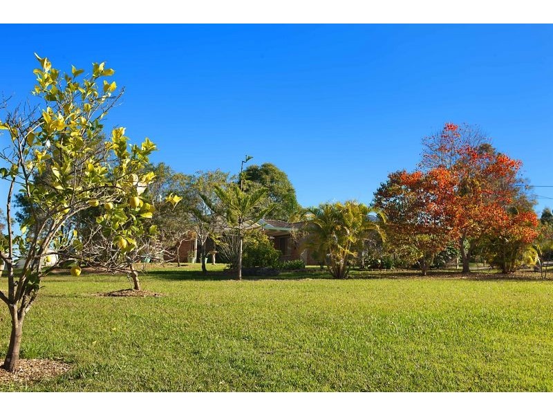 5 Amberwood Close, Jilliby NSW 2259