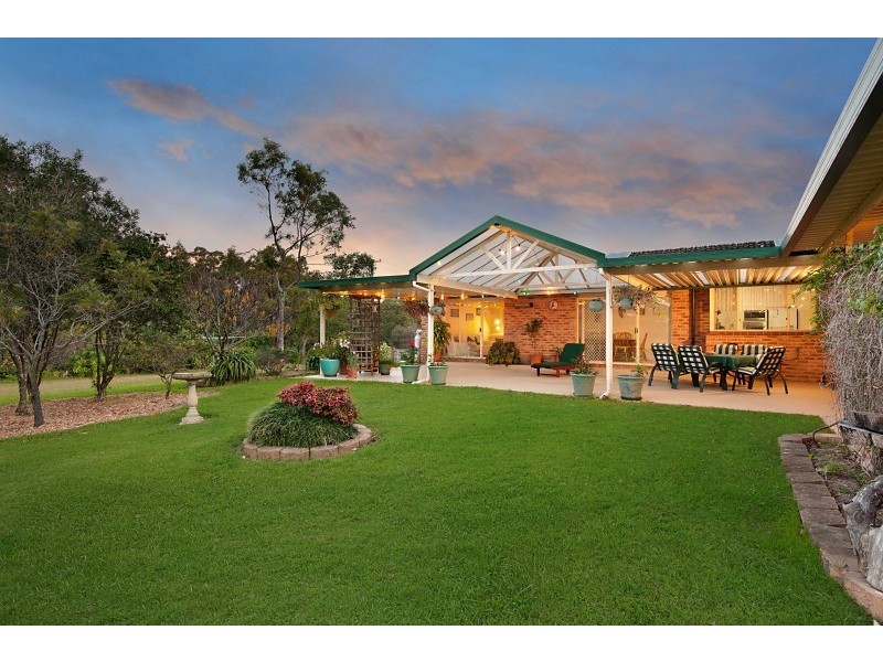 5 Amberwood Close, Jilliby NSW 2259