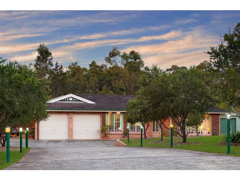 5 Amberwood Close, Jilliby NSW 2259