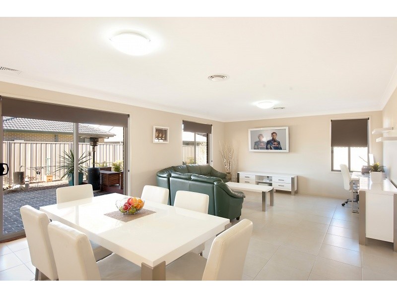 8 Merimbula Place, Woongarrah NSW 2259