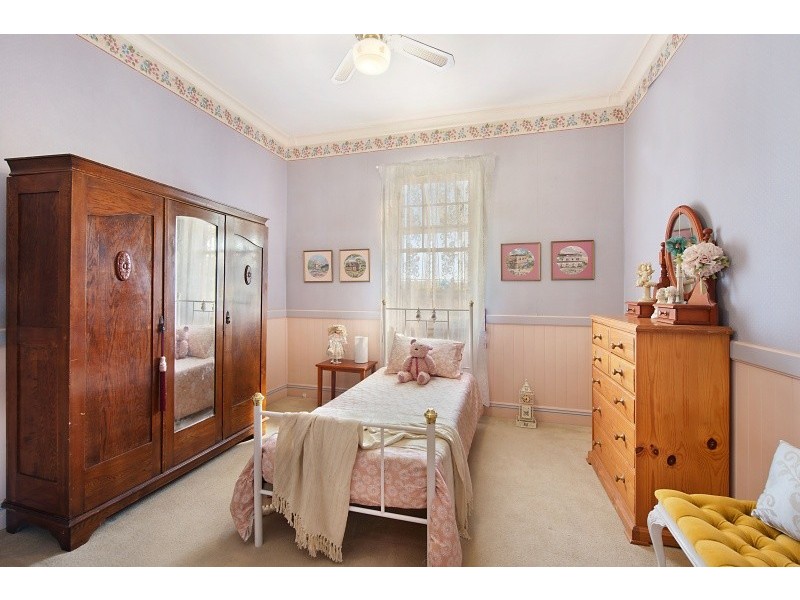 253 Yarramalong Road, Yarramalong NSW 2259