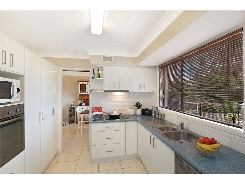 27 Donald Avenue, Kanwal NSW 2259