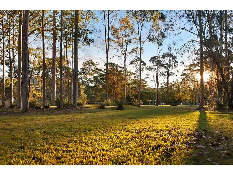 1 The Knoll, Jilliby NSW 2259