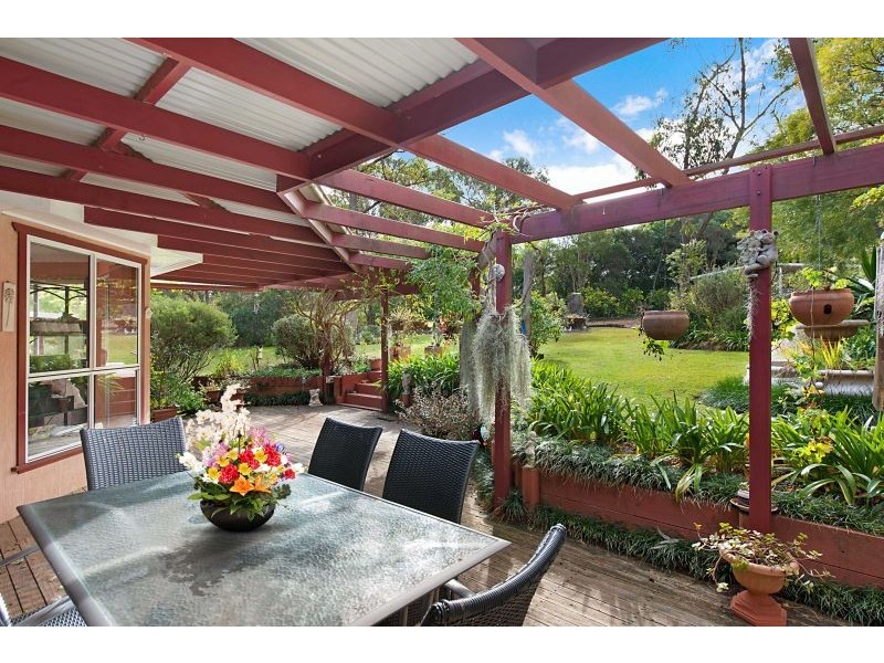 1 The Knoll, Jilliby NSW 2259