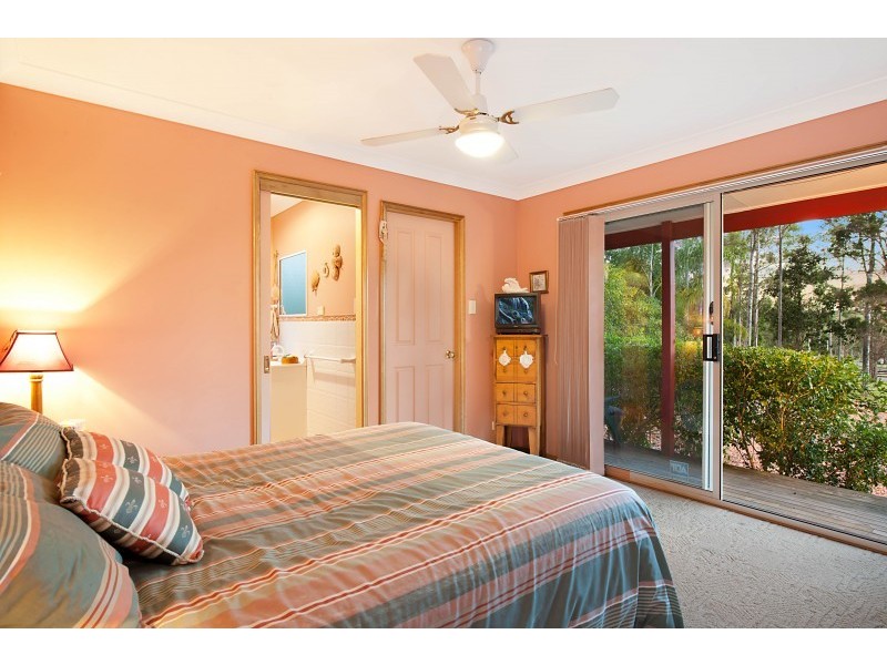 1 The Knoll, Jilliby NSW 2259