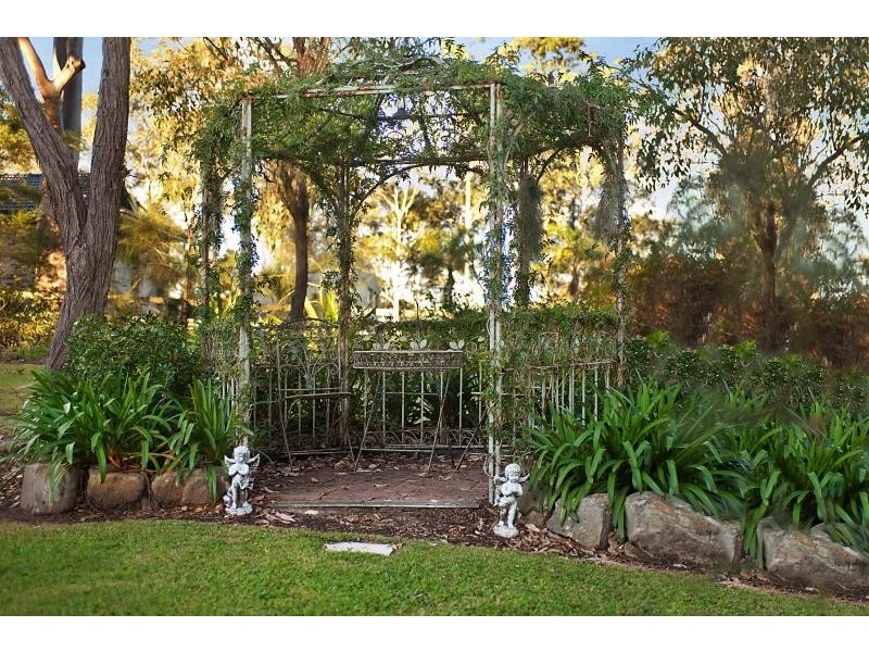 1 The Knoll, Jilliby NSW 2259