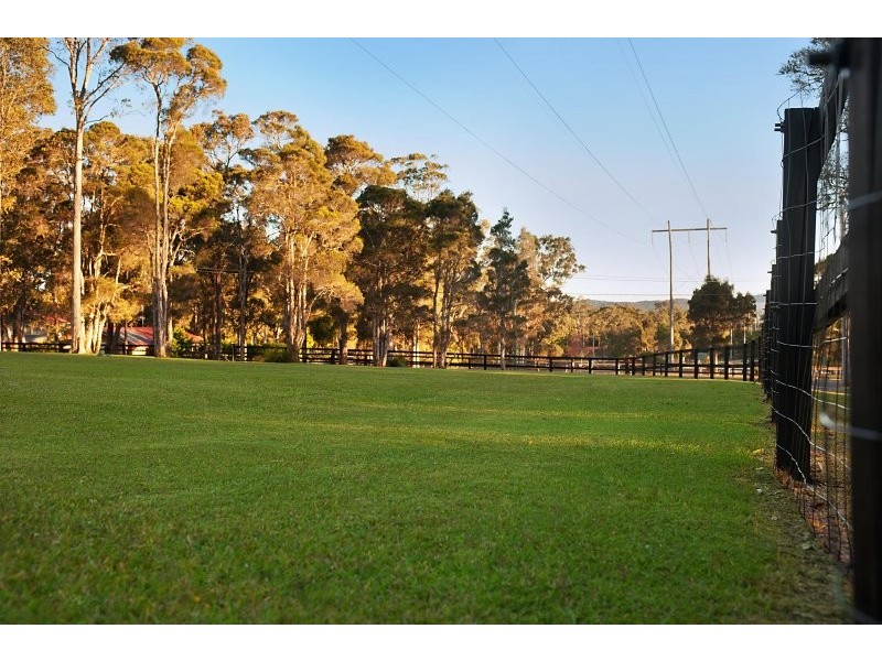 1 The Knoll, Jilliby NSW 2259