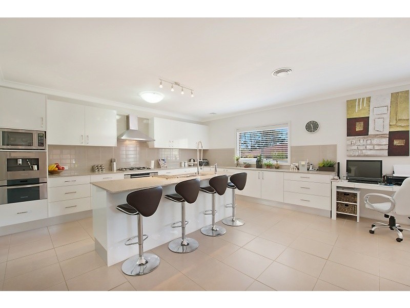 14 Wandella Avenue, Bateau Bay NSW 2261