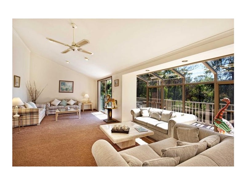 4 Roxburgh Close, Glenning Valley NSW 2261