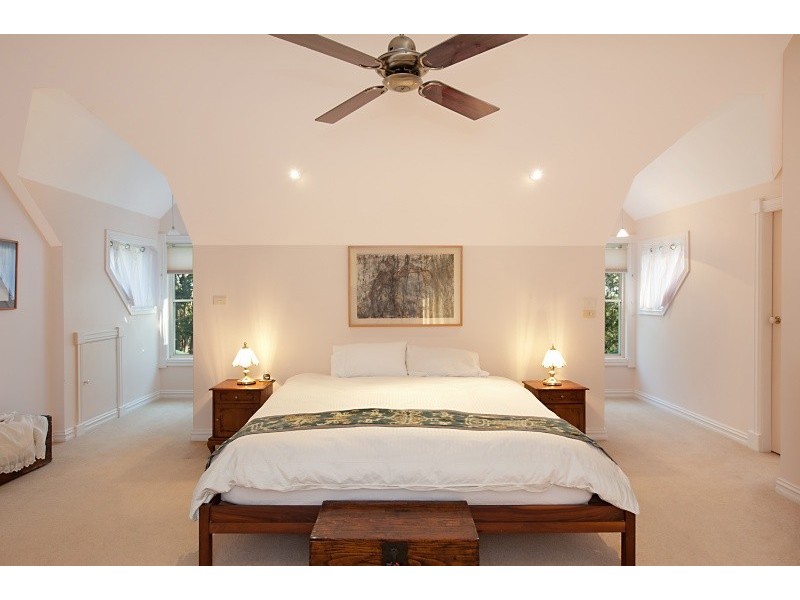 20 Eagle Place (access off Bloomfield Rd), Jilliby NSW 2259