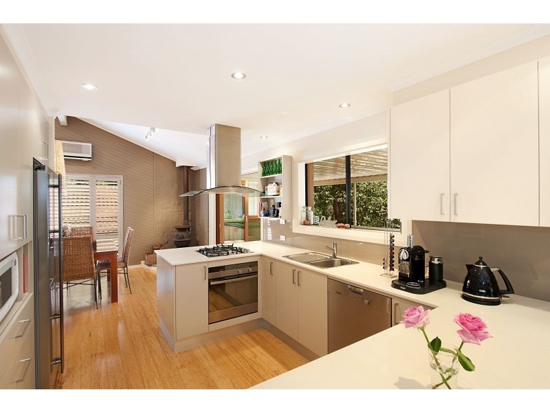 12 Kilkenny Pde, Berkeley Vale NSW 2261