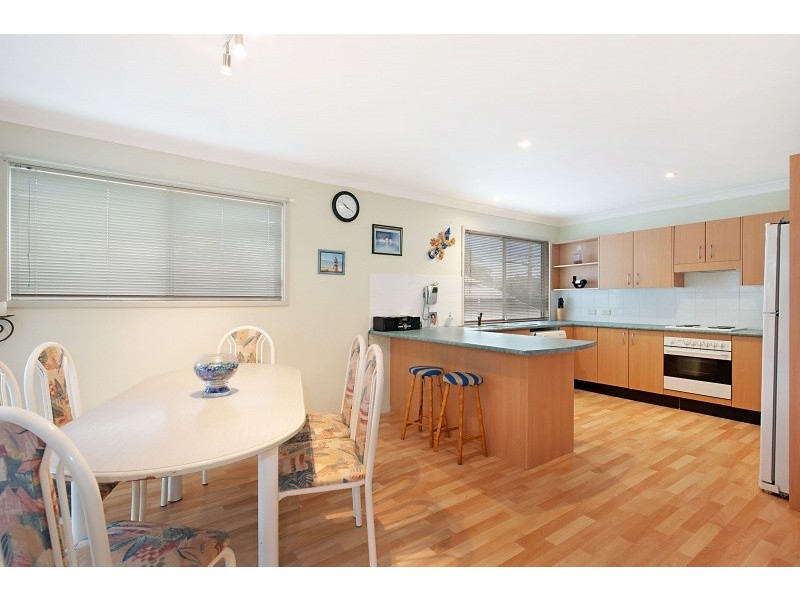 121 Oberon Road, Chittaway Bay NSW 2261