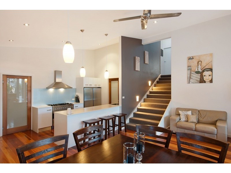 6 Rowland Terrace, Toukley NSW 2263