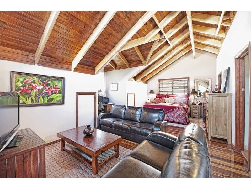 8 Donald Avenue, Kanwal NSW 2259