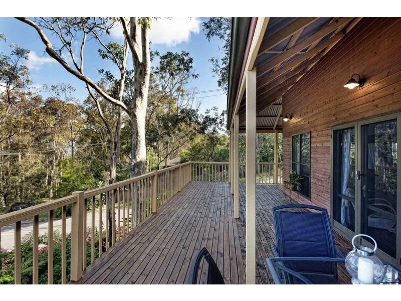 8 Donald Avenue, Kanwal NSW 2259