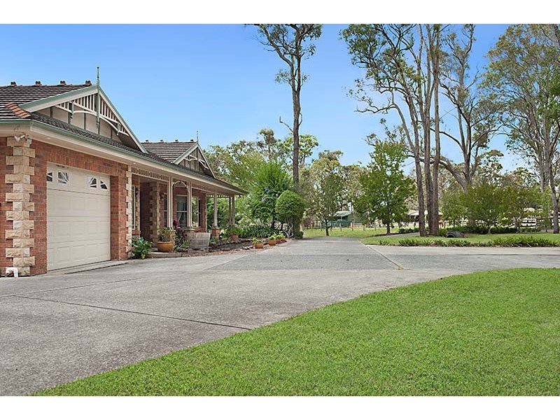 12 Songbird Lane, Jilliby NSW 2259