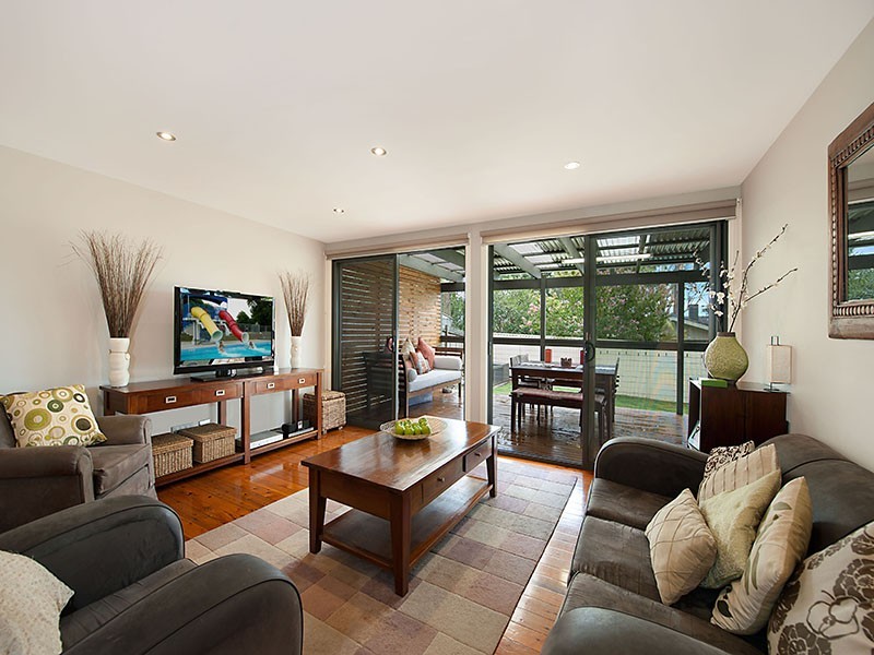 43 Gladys Avenue, Berkeley Vale NSW 2261