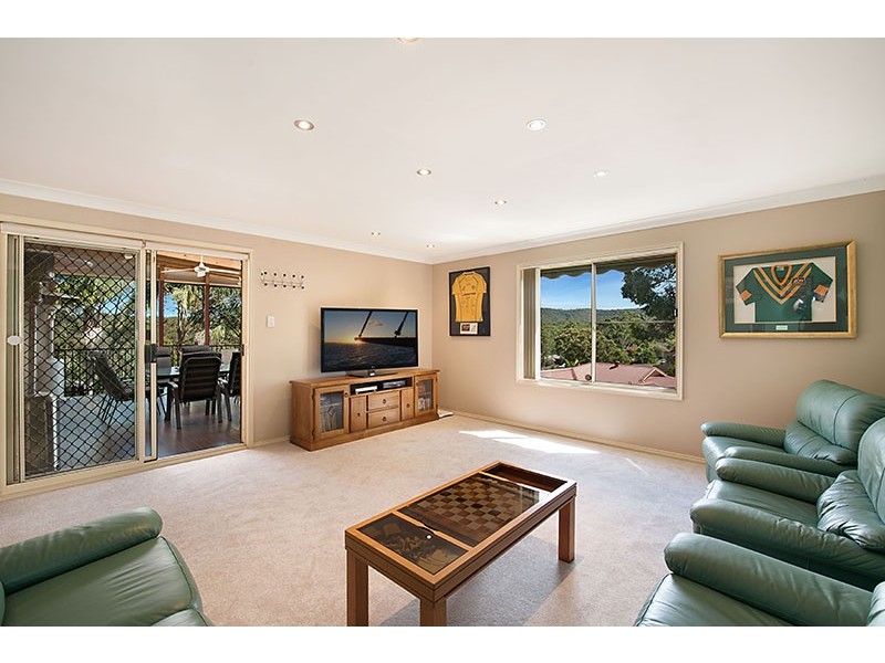 4 Appletree Close, Glenning Valley NSW 2261