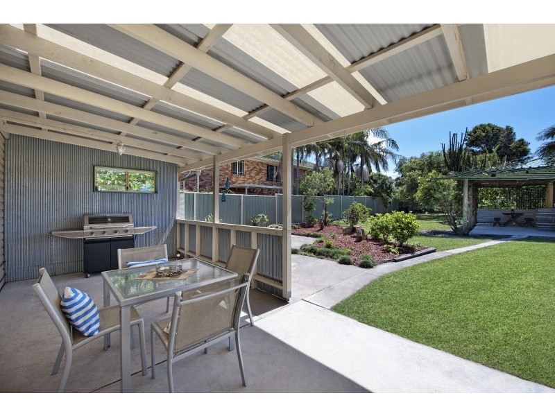 6 Yethonga Avenue, Blue Bay NSW 2261