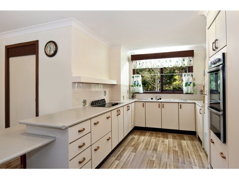 27 Treelands Drive, Jilliby NSW 2259