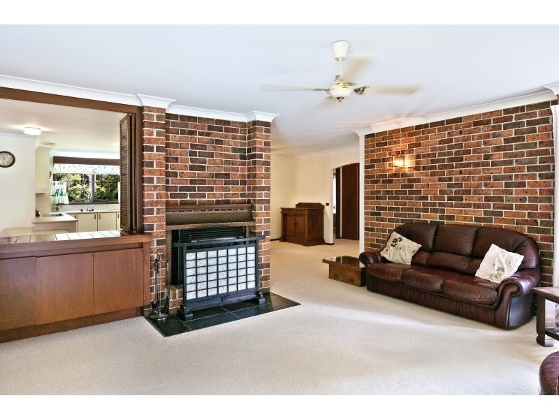 27 Treelands Drive, Jilliby NSW 2259