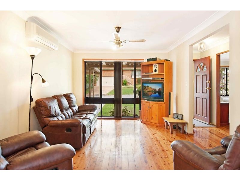 47 Gladys Avenue, Berkeley Vale NSW 2261