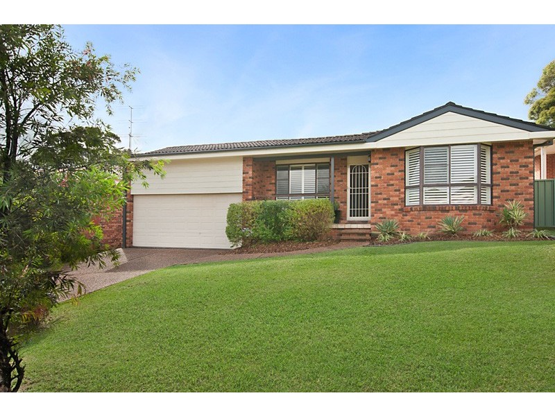 15 Stornaway Crescent, Berkeley Vale NSW 2261