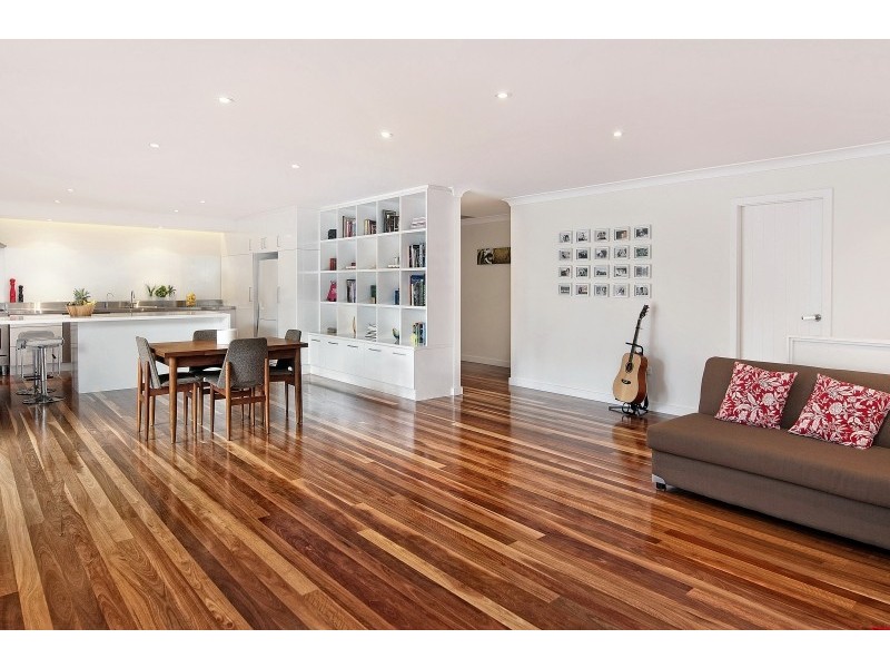 324 Lakedge Avenue, Berkeley Vale NSW 2261