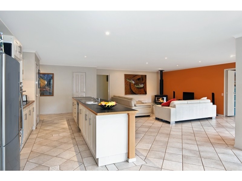 34 Macadamia Lane, Wyong Creek NSW 2259