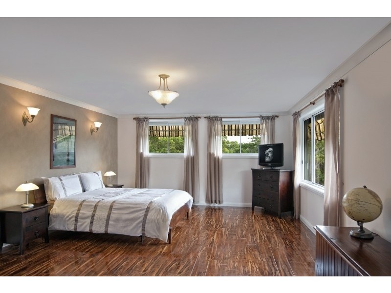 1 Saddlers Way, Wyee Point NSW 2259