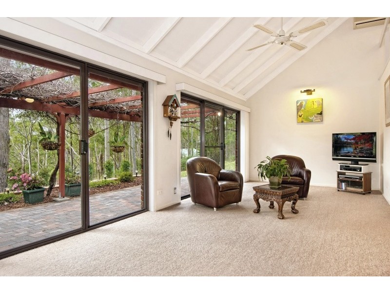 1 Little Cobbs Lane, Mardi NSW 2259