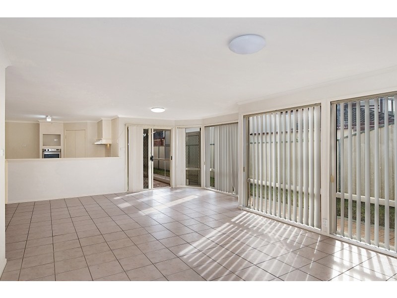 4 Henricks Road, Killarney Vale NSW 2261