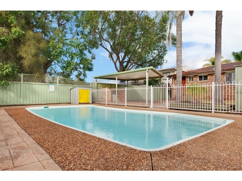 17 Platypus Road, Berkeley Vale NSW 2261