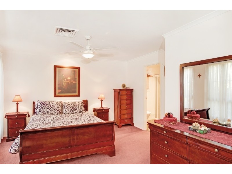 53 Bomaderry Crescent, Glenning Valley NSW 2261