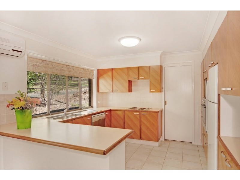 21 Treelands Drive, Jilliby NSW 2259