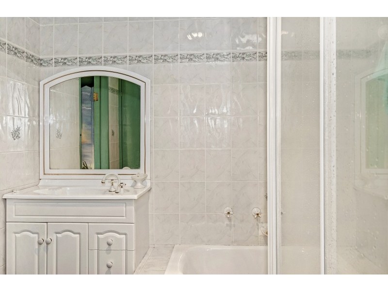 4 Graham Street, Long Jetty NSW 2261