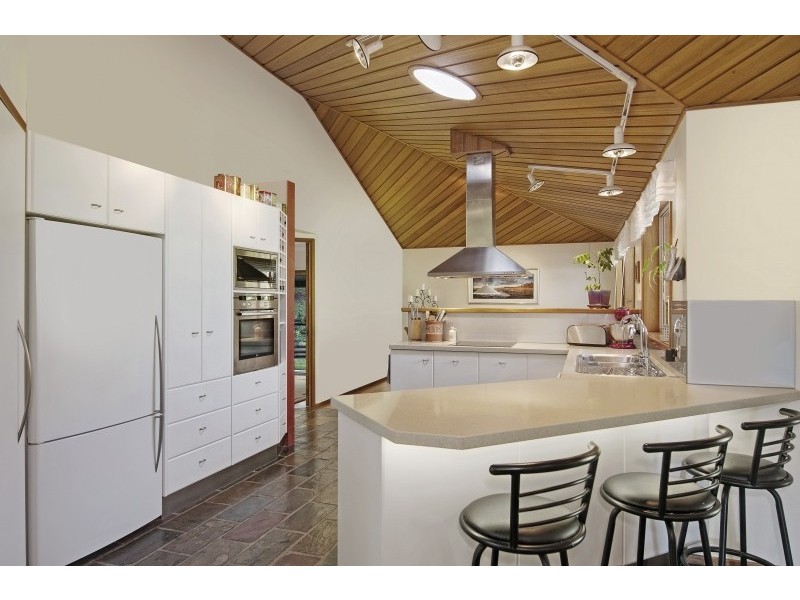 5 Okanagan Close, Wamberal NSW 2260