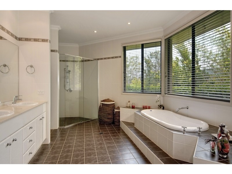 9 Carpenters Lane, Mardi NSW 2259