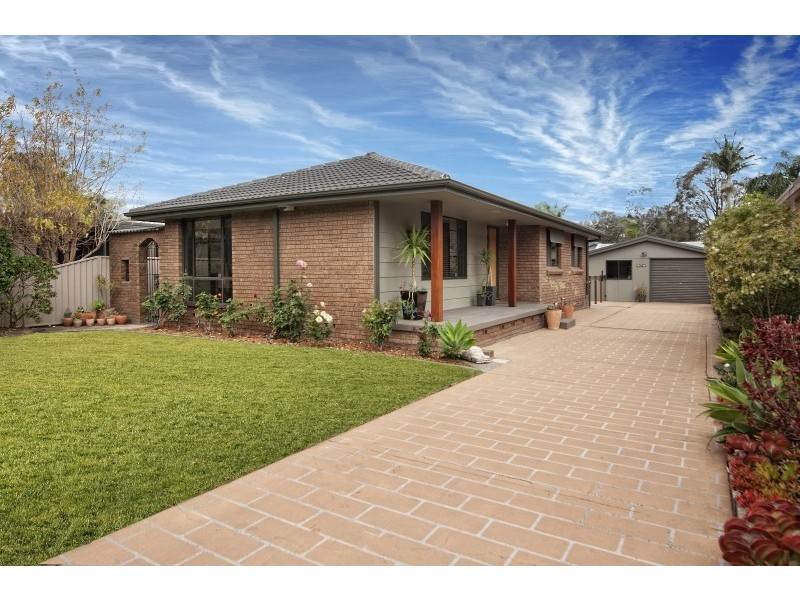 14 St James Avenue, Berkeley Vale NSW 2261