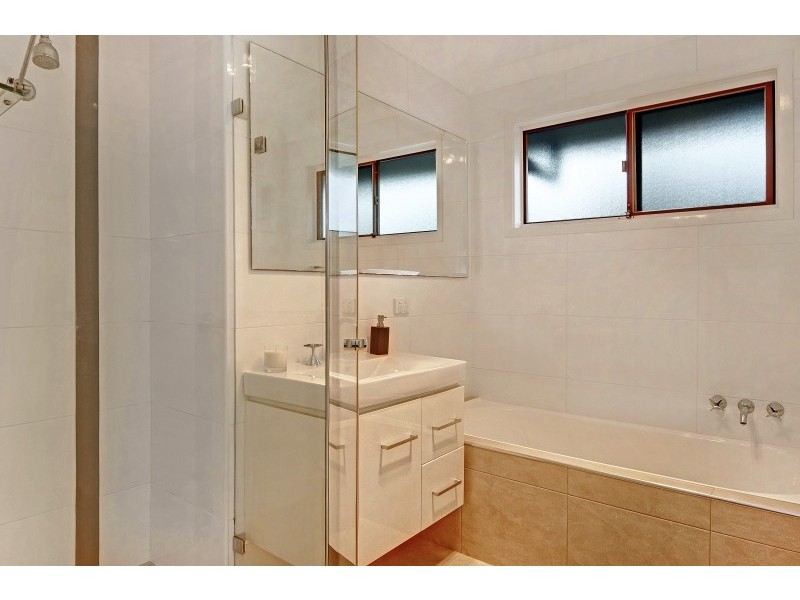 14 St James Avenue, Berkeley Vale NSW 2261