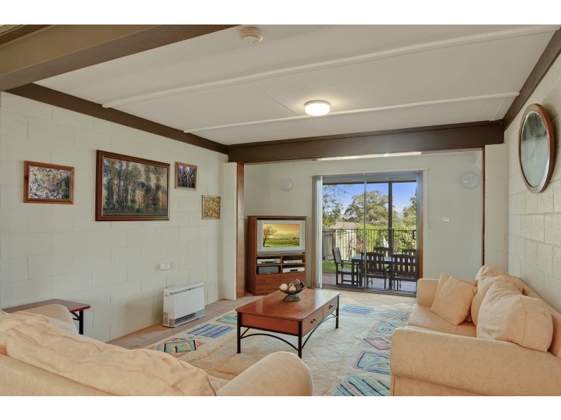 11 Kilkenny Parade, Berkeley Vale NSW 2261