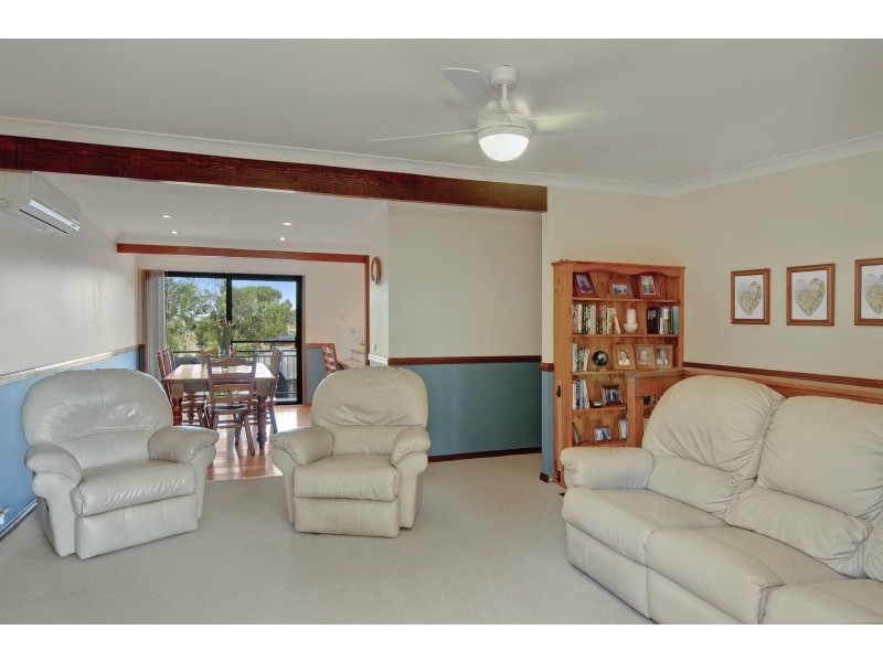 11 Kilkenny Parade, Berkeley Vale NSW 2261