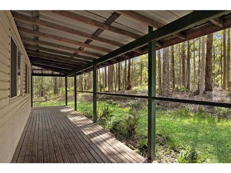 164 Woods Road, Jilliby NSW 2259