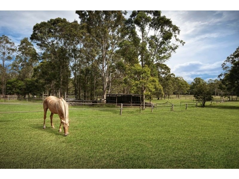 164 Woods Road, Jilliby NSW 2259