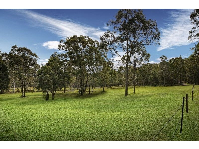 164 Woods Road, Jilliby NSW 2259