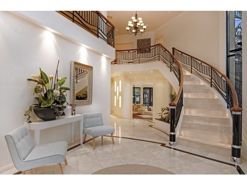 16-18 Gordon Avenue, Summerland Point NSW 2259