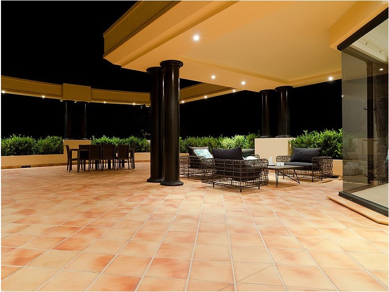 16-18 Gordon Avenue, Summerland Point NSW 2259