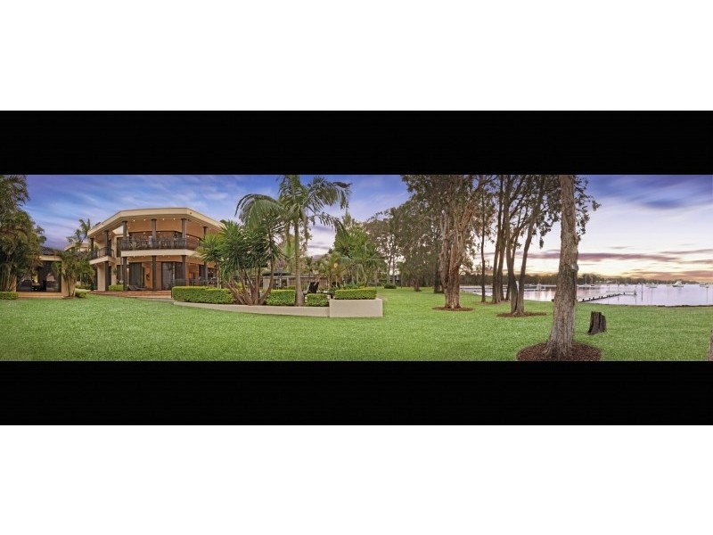 16-18 Gordon Avenue, Summerland Point NSW 2259