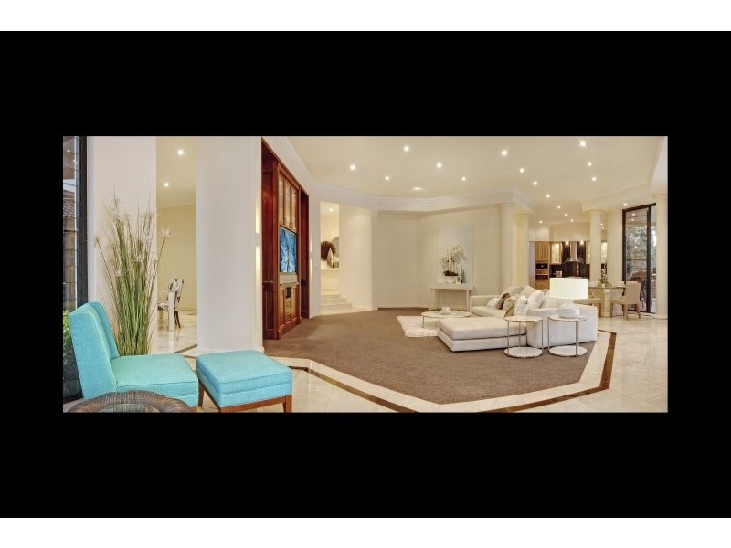 16-18 Gordon Avenue, Summerland Point NSW 2259