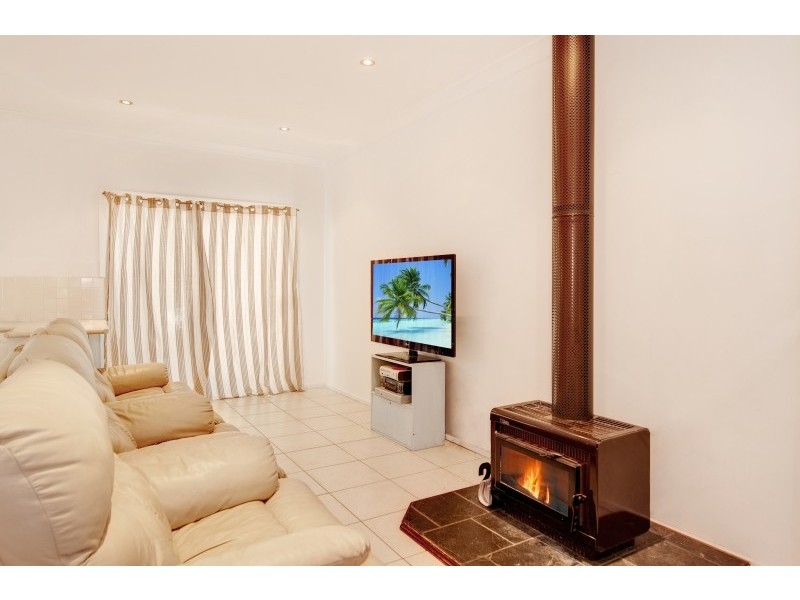 8 Murrawal Road, Wyongah NSW 2259